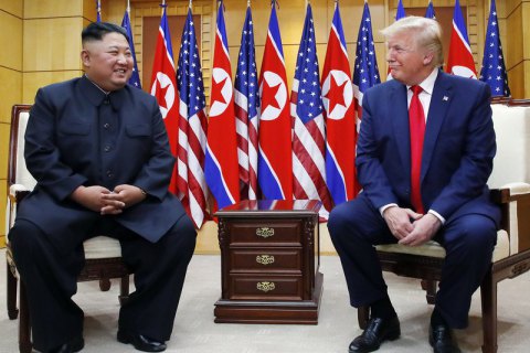 Трамп предложил Ким Чен Ыну посетить Вашингтон