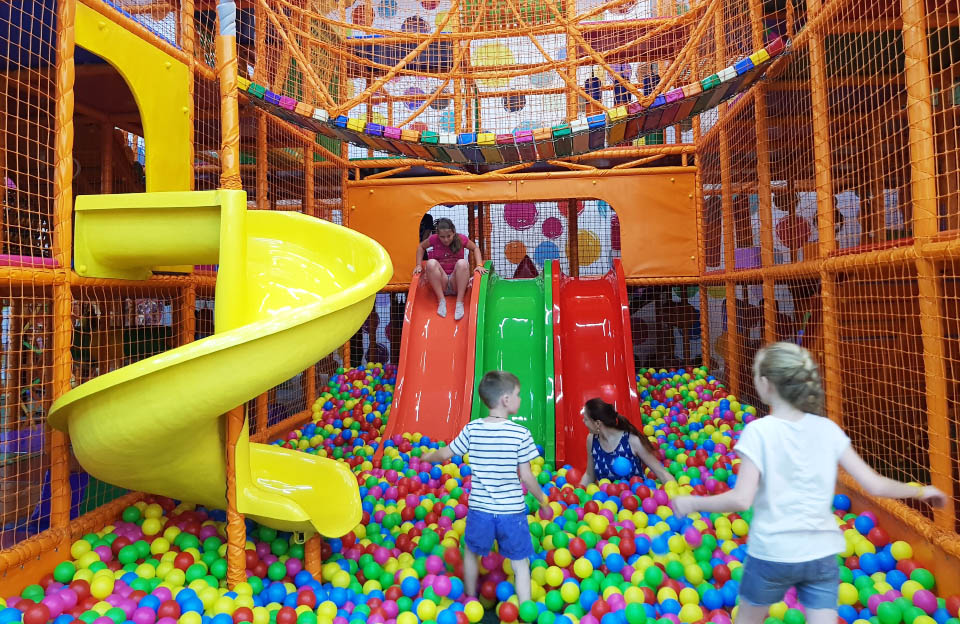 Вісті з Полтави - Дитячий спортивно-розважальний комплекс Smile Park провів благодійний захід для особливих дітей