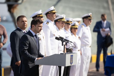 Зеленский зажал почетные имена военно-морскому лицею и бригаде из Крыма