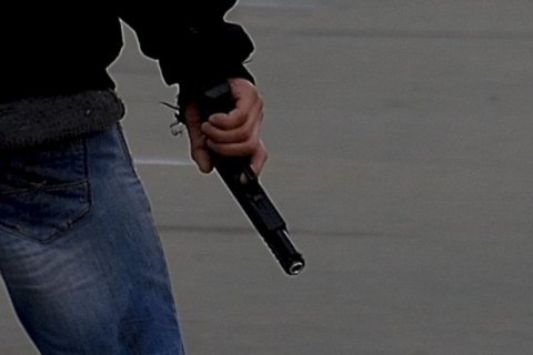 В фокусе Киева дядька отворил стрельбу из стартового пистолета из-за очередности в супермаркете