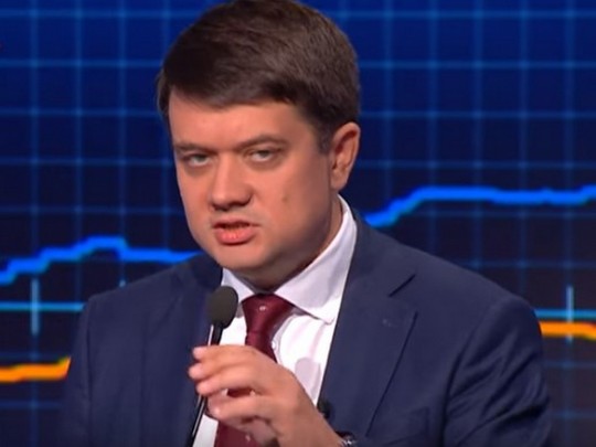 Луковица партии Зеленского заявил, что принципиально будет разговаривать всего на русском языке