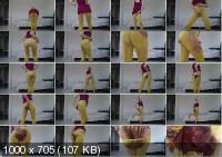 Yellow Tights Slap Messy with thefartbabes [HD / 2019]